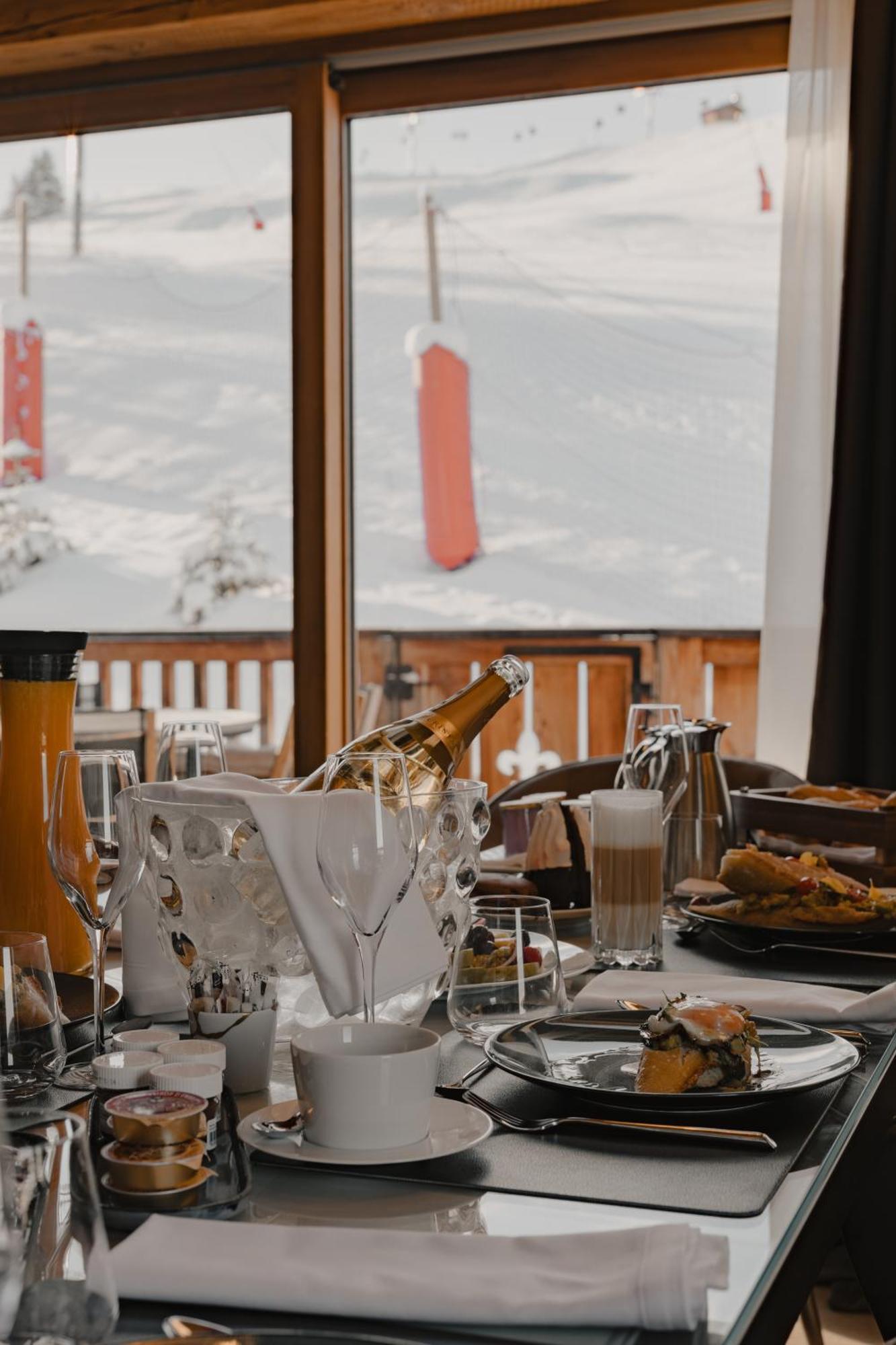 Ultima Hotel Courchevel Zewnętrze zdjęcie